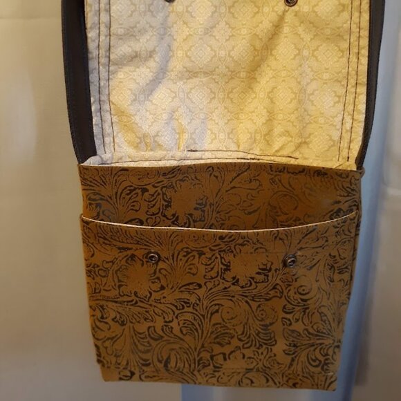 NEW Faux Leather Tooled Western Crossbody Satchel Purse bag Flip Top Sling Brown - Picture 6 of 13